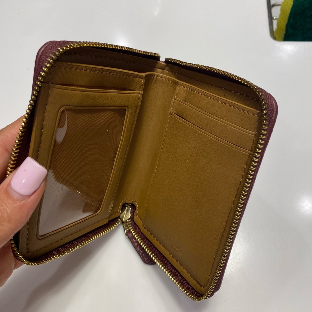 Coach Brown and Burgundy Signature Zip Wallet - Picture 3 of 4